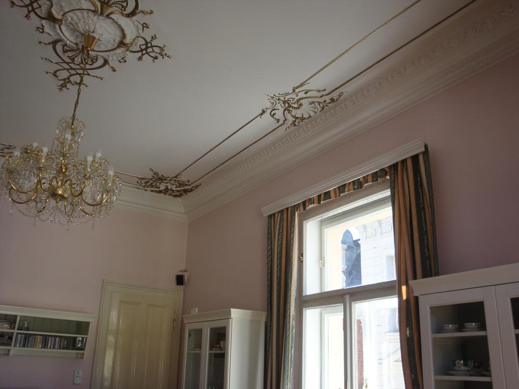 Apartment Themis كارلوفي فاري المظهر الخارجي الصورة