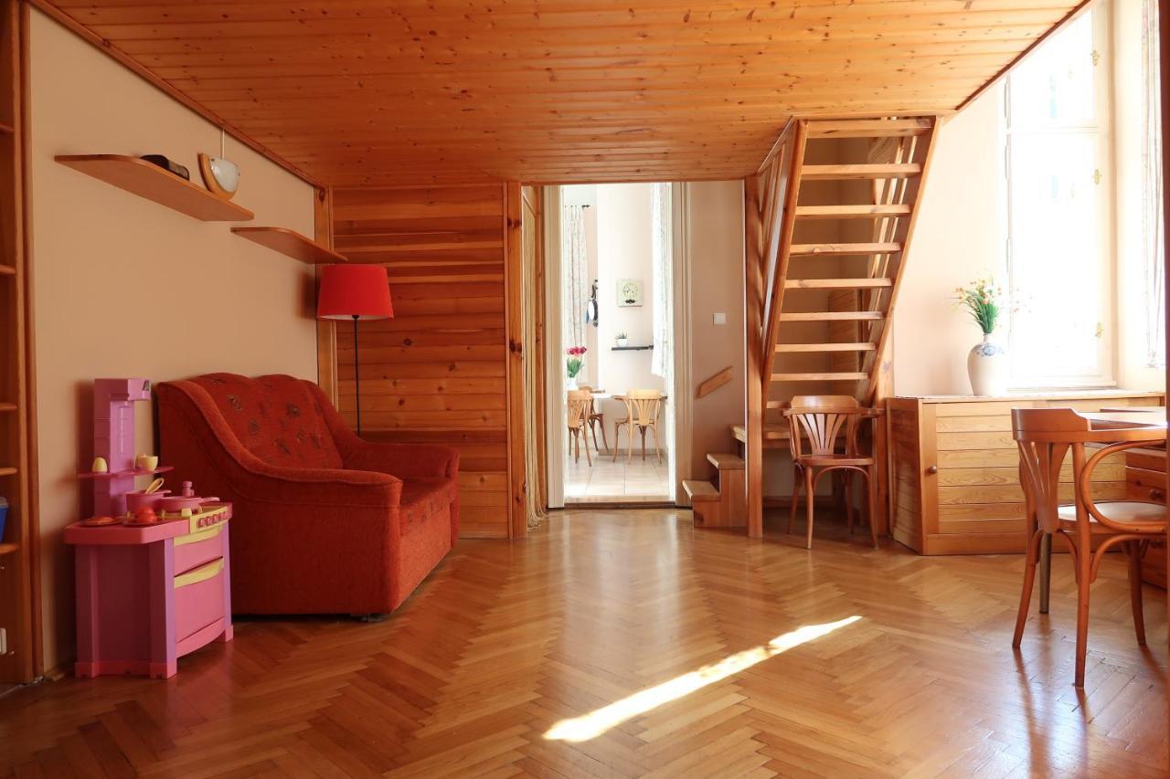 Apartment Themis كارلوفي فاري المظهر الخارجي الصورة