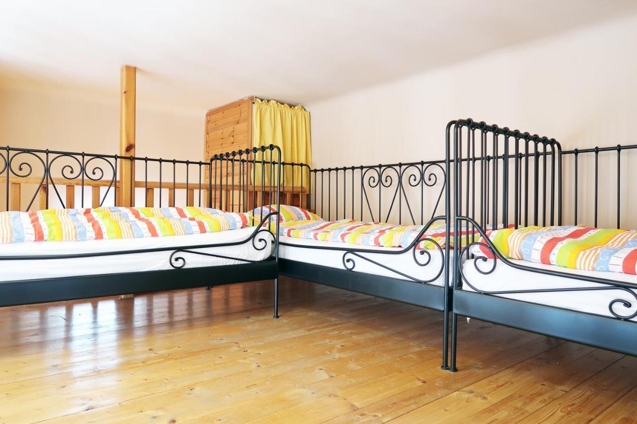 Apartment Themis كارلوفي فاري المظهر الخارجي الصورة