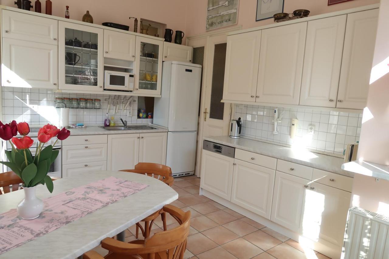 Apartment Themis كارلوفي فاري المظهر الخارجي الصورة
